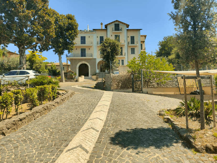 Appartamento in villa in Viale Vittorio Veneto, Grottaferrata