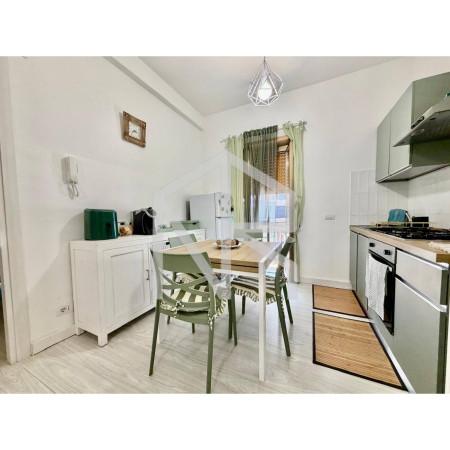 Trilocale in Via di Casa Calda 32, Roma