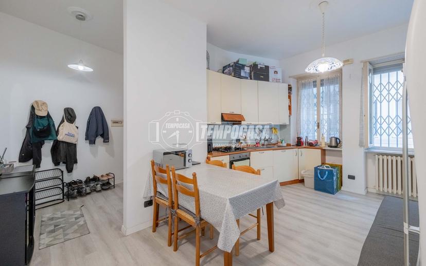 Trilocale in Viale Cà Granda 18, Milano