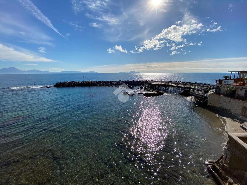 Appartamento in Discesa Marechiaro 101, Napoli