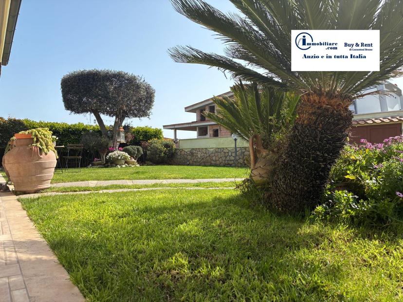 Villa in Via degli Zucchetti N.11, Nettuno