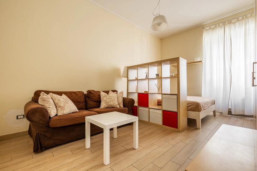 Monolocale in Via Fabio Mangone, 3, Milano
