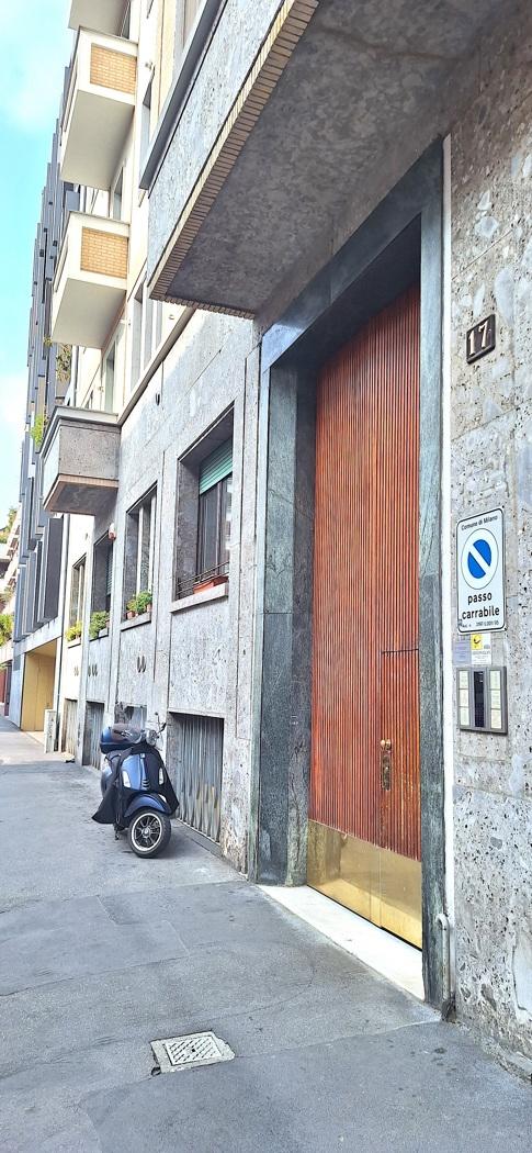 Bilocale in Via Maestri Campionesi  17, Milano