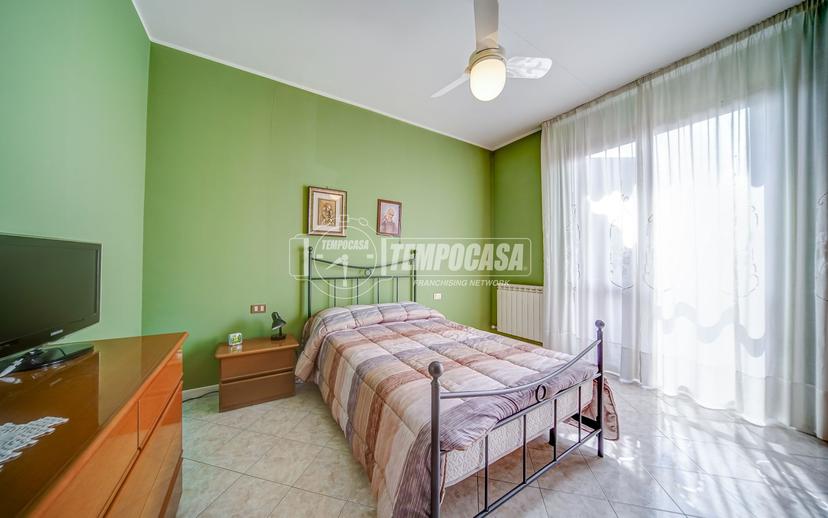 Trilocale in Via Alessandro Volta 23, Turbigo — foto 3 di 5