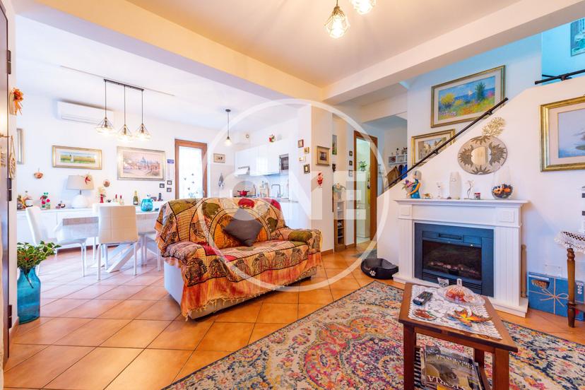 Villa plurifamiliare in Via Giovanni Cena 22, San Cesareo