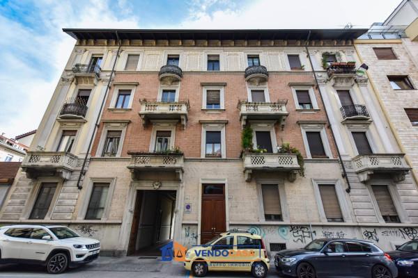 Appartamento in Via Santa Giulia, Torino
