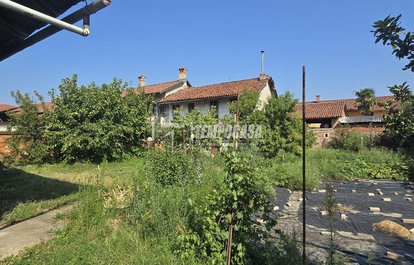 Casa indipendente in Via Rubinetti 14, Carmagnola — foto 3 di 5