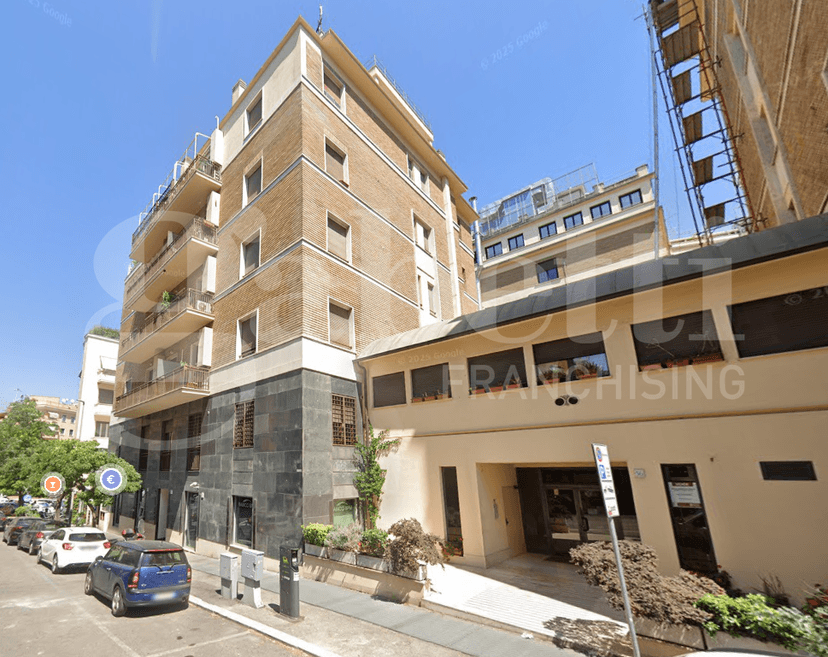 Trilocale in Via di Tor Fiorenza, Roma