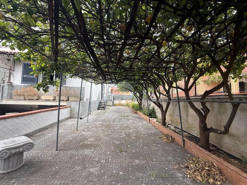 Villa in Terzo Viale Parco della Noce 10, Giugliano in Campania
