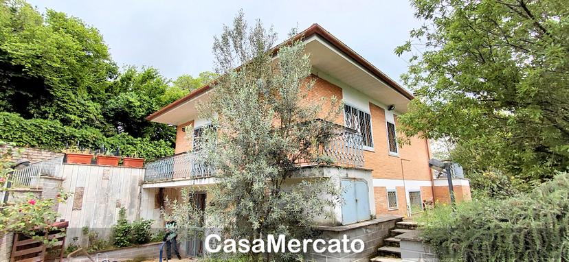 Trilocale in  delle Rose, Rocca di Papa — foto 3 di 5