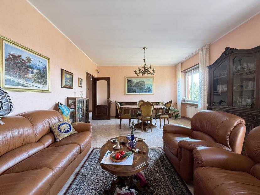 Villa in Via Giuseppe Garibaldi 5, Orio Canavese