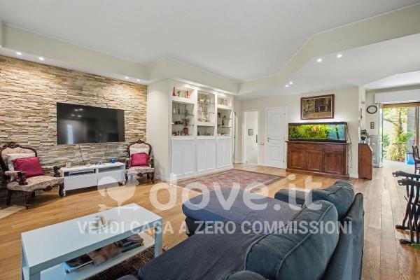 Villa in Via Adelina Patti 5, Trezzano sul Naviglio
