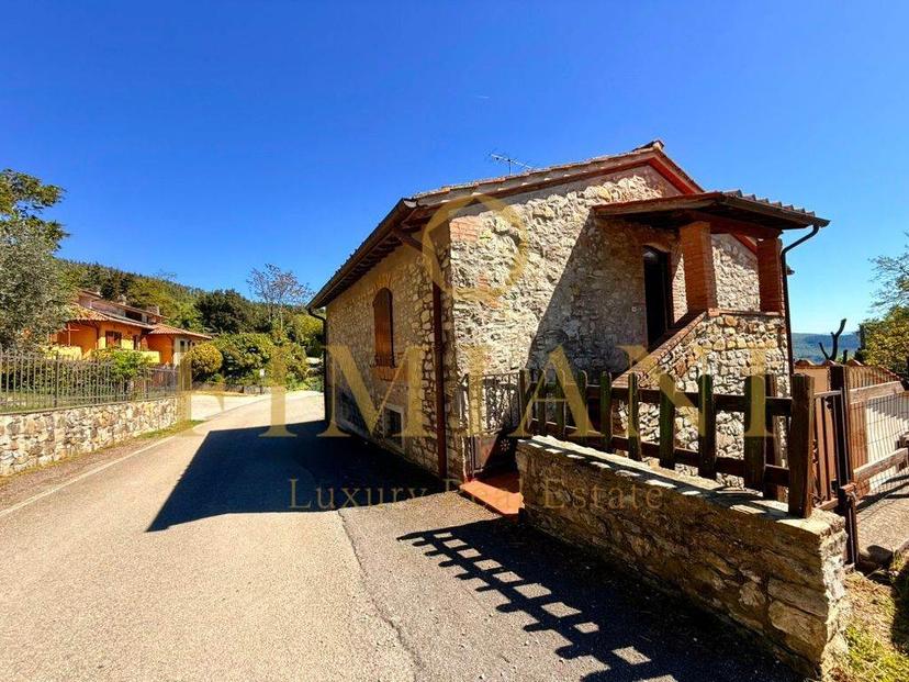 Casa colonica in Via Montemaggiore, Calenzano — foto 3 di 5