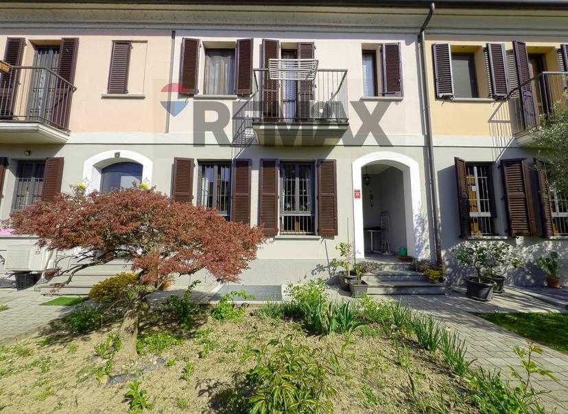 Villa a schiera in Via Fratelli di Dio 6, Mediglia — foto 4 di 5