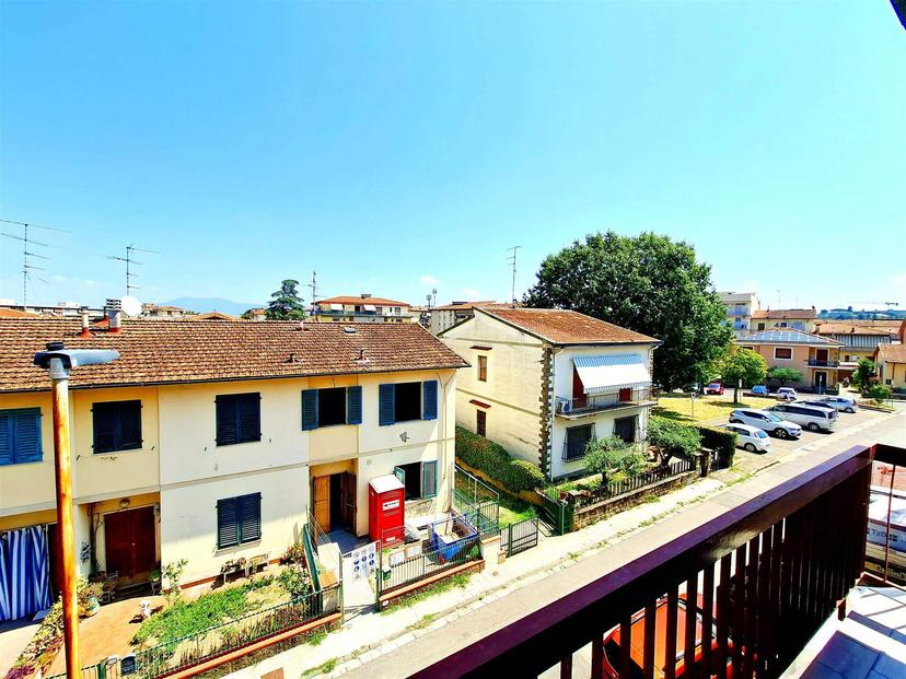 Trilocale in Via Tommaso Campanella, Lastra a Signa — foto 2 di 5