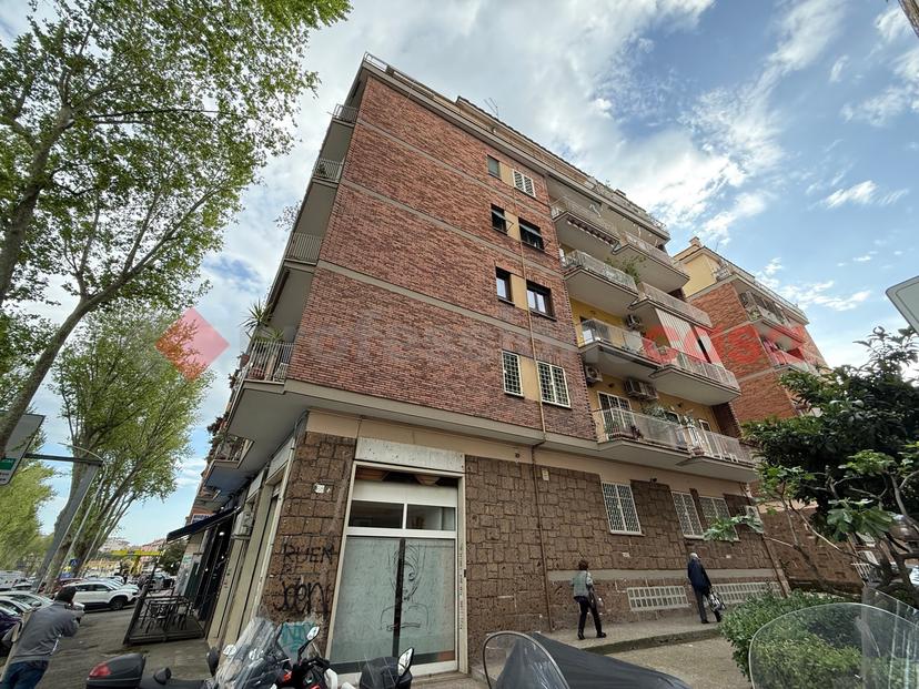 Trilocale in Via della Magliana, Roma
