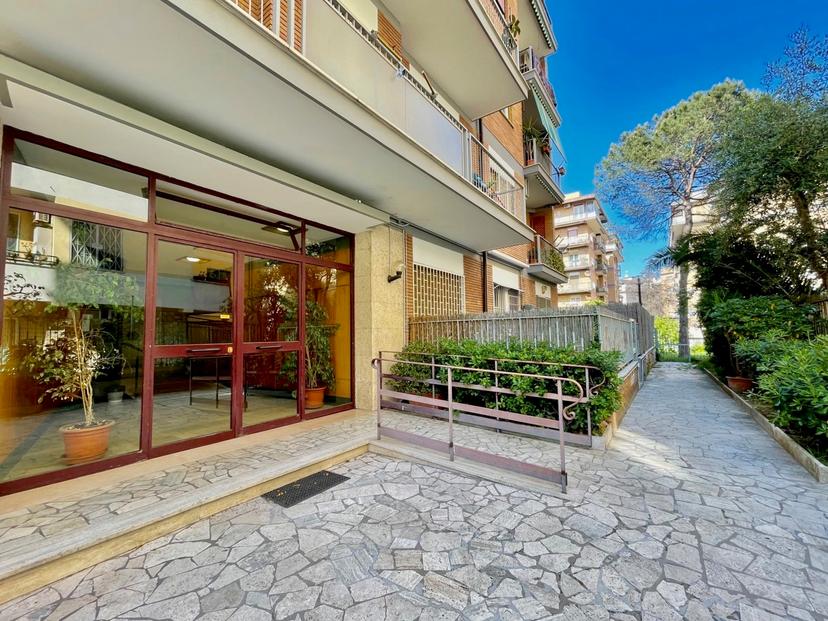 Trilocale in Via Ferdinando Acton 5, Roma