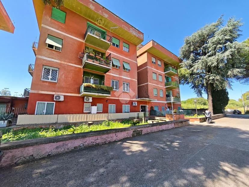 Monolocale in Via delle Rondini 215, Roma
