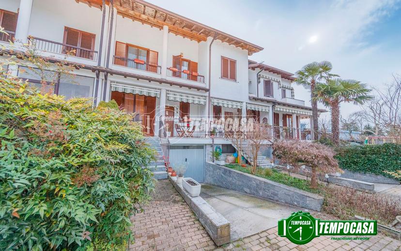 Villa a schiera in Via G. Carducci, Vermezzo con Zelo