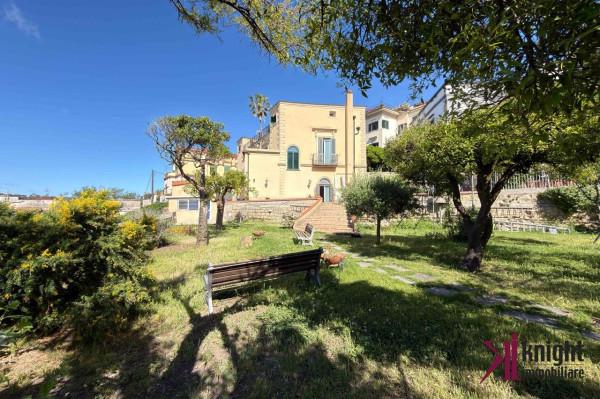 Villa bifamiliare in Via Nicola Ricciardi 46, Napoli — foto 3 di 5