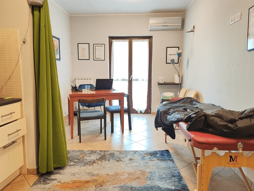 Bilocale in Via Opi, Roma