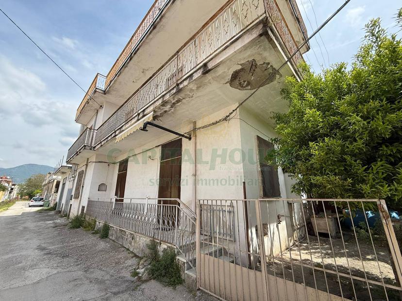 Casa indipendente in Via Mulimento, Cicciano