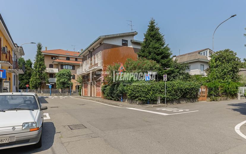Casa indipendente in Via Sicilia 1, Segrate — foto 4 di 5