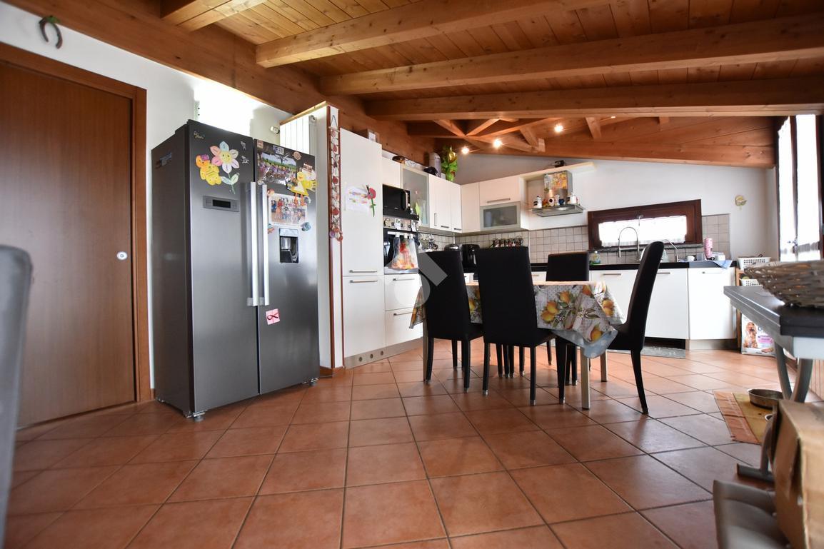 Trilocale in Via Giovanni XXIII 44, Settala