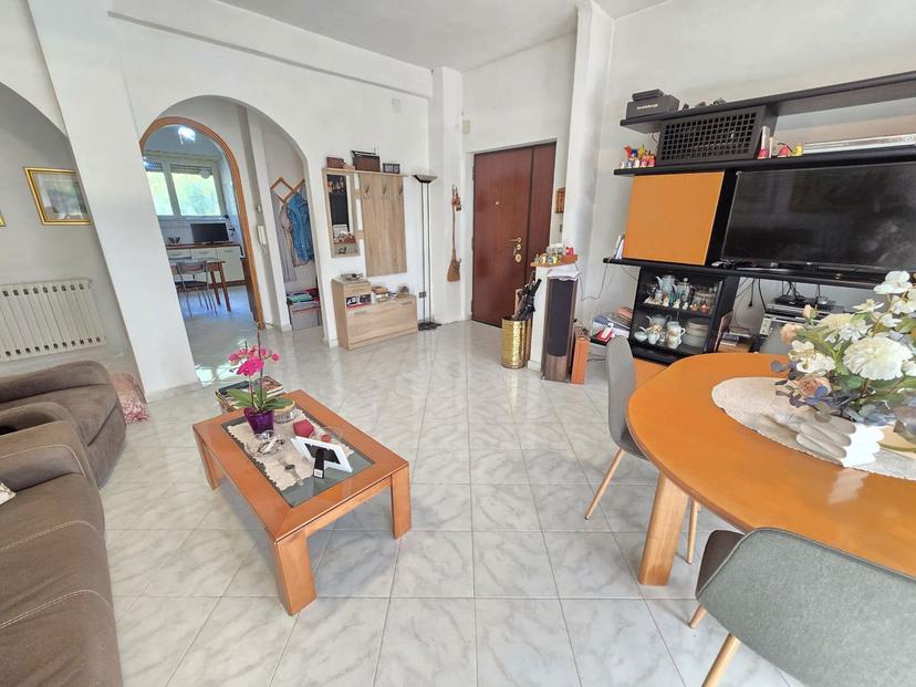 Quadrilocale in Via Romualdo Chiesa 15, Roma