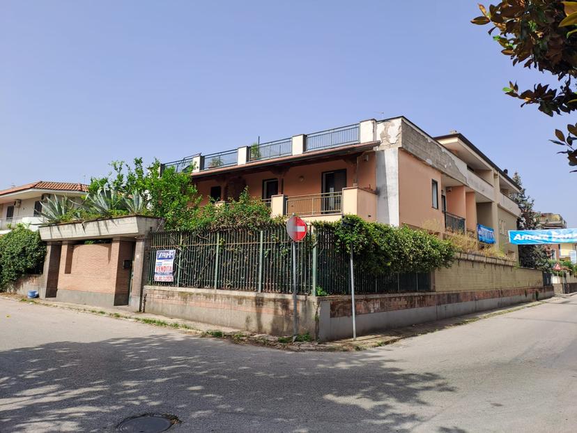 Casa indipendente in Via Enrico Fermi S.N.C., Melito di Napoli