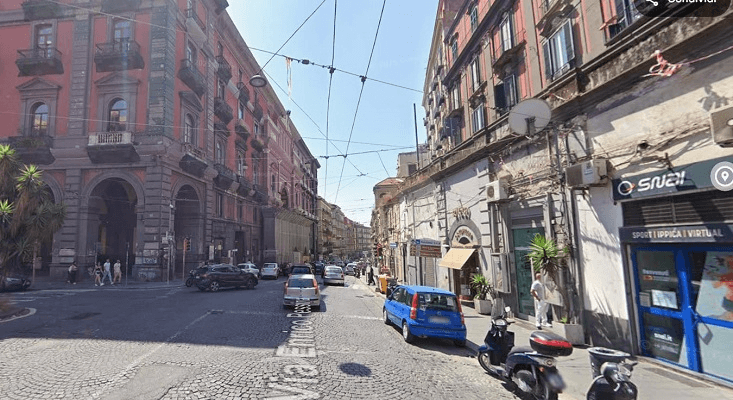 Trilocale in Via Enrico Pessina 56, Napoli