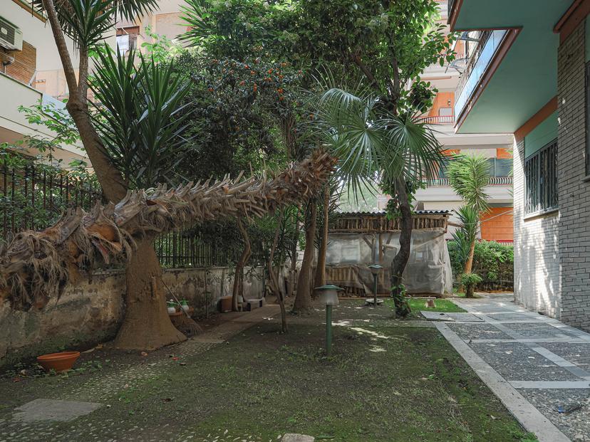 Quadrilocale in Via Raffaele De Cosa, Roma