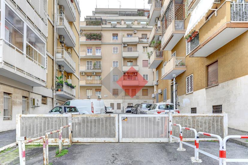Monolocale in Via Mario Magri, Roma