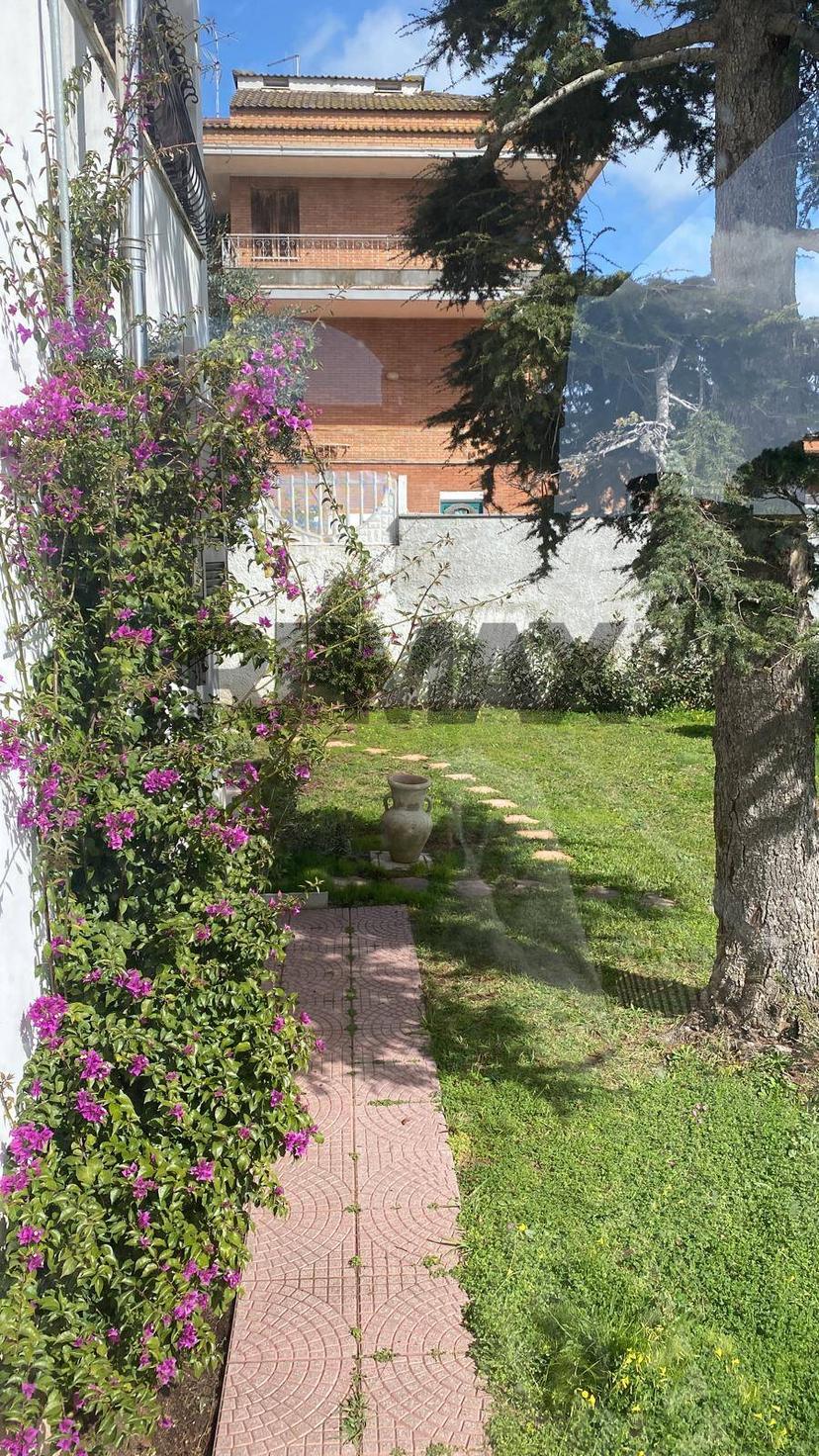 Villa in Viadel Biancospino 116, Anzio