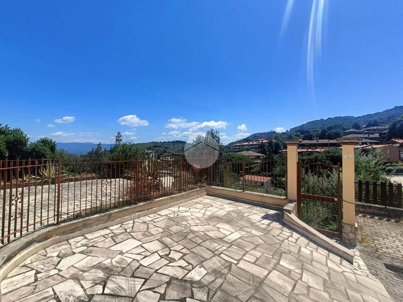 Trilocale in Via Costagrande 6, Monte Porzio Catone — foto 3 di 5