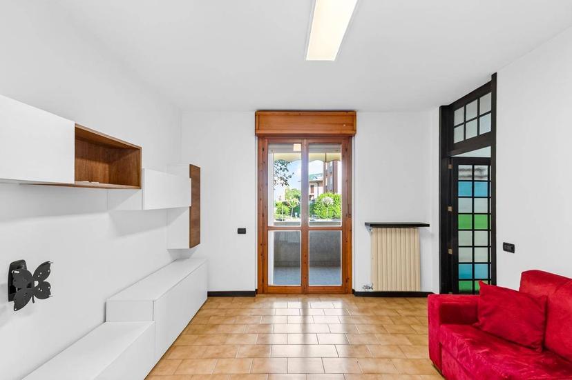 Trilocale in Via S. Pellico, Trezzo sull'Adda — foto 3 di 5