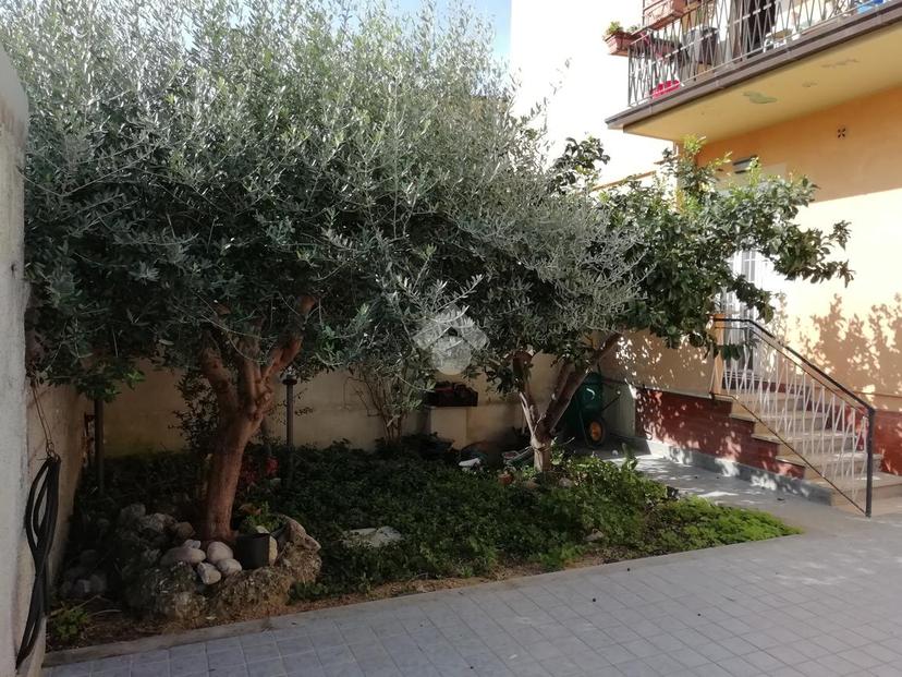 Bilocale in Via Gabriele d'Annunzio 64, Ladispoli