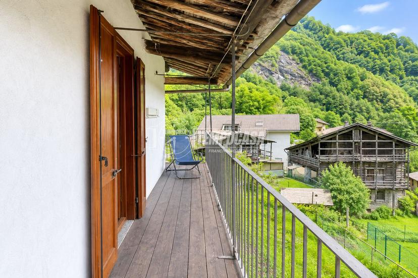 Appartamento in Frazione Bosco, Locana