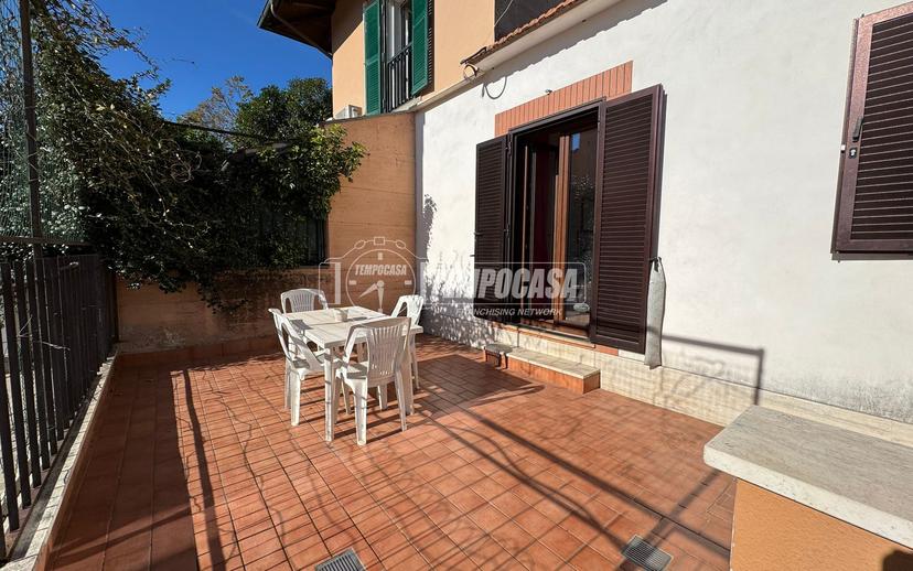Casa indipendente in Via dei Due Ponti 156, Roma — foto 2 di 5