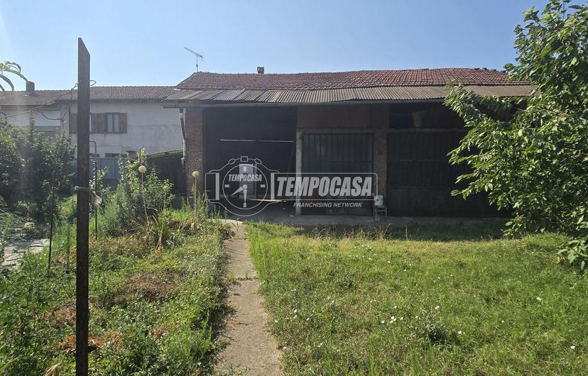 Casa indipendente in Via Rubinetti 14, Carmagnola