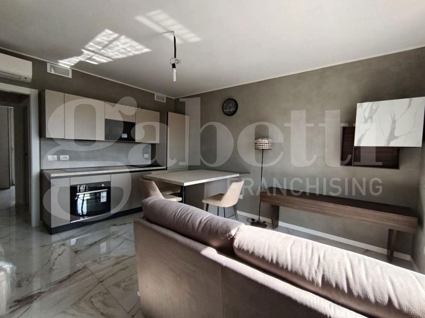 Bilocale in Via Ermenegildo Cantoni 5, Milano