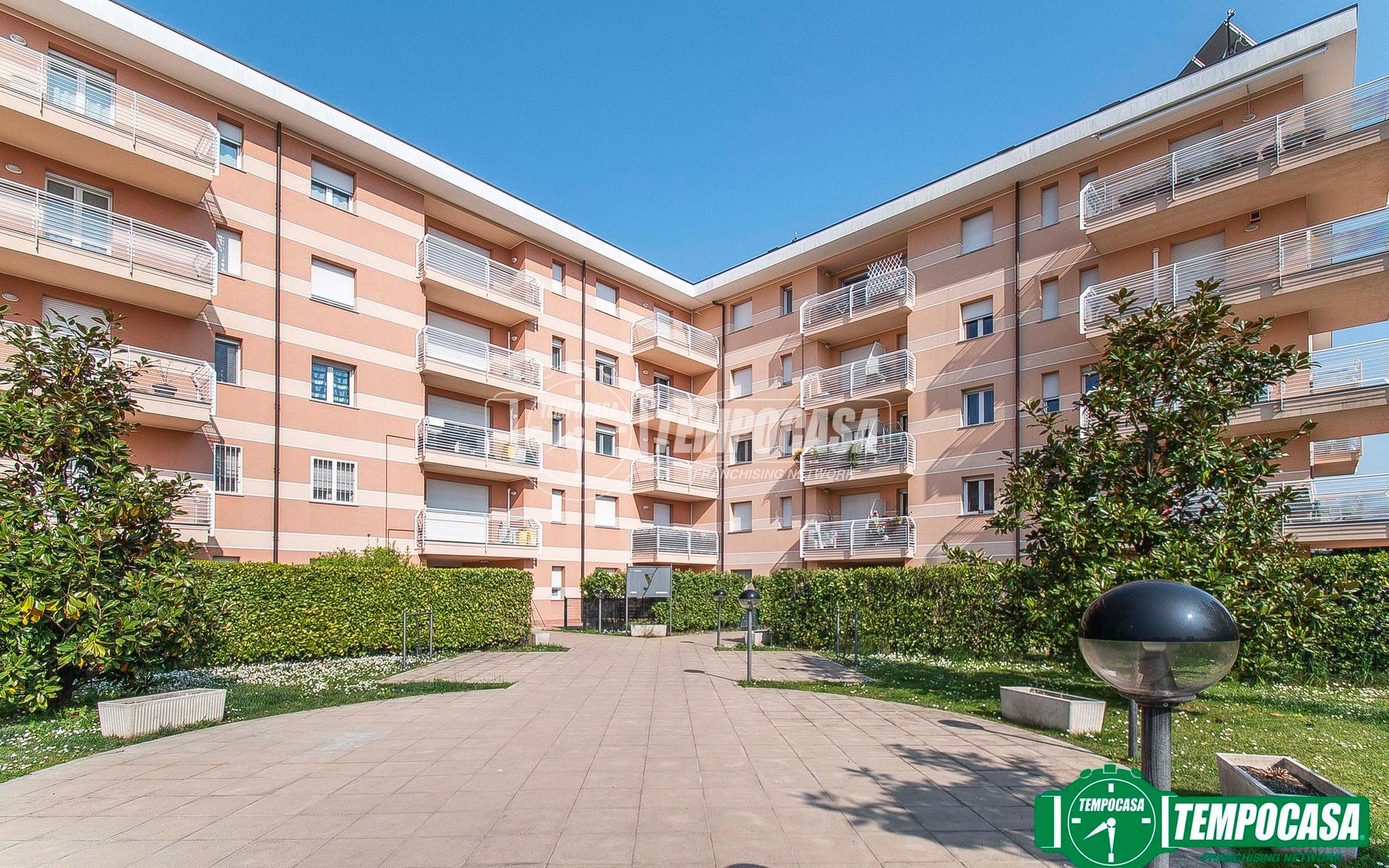 Quadrilocale in Via Bozzente 30, Rescaldina