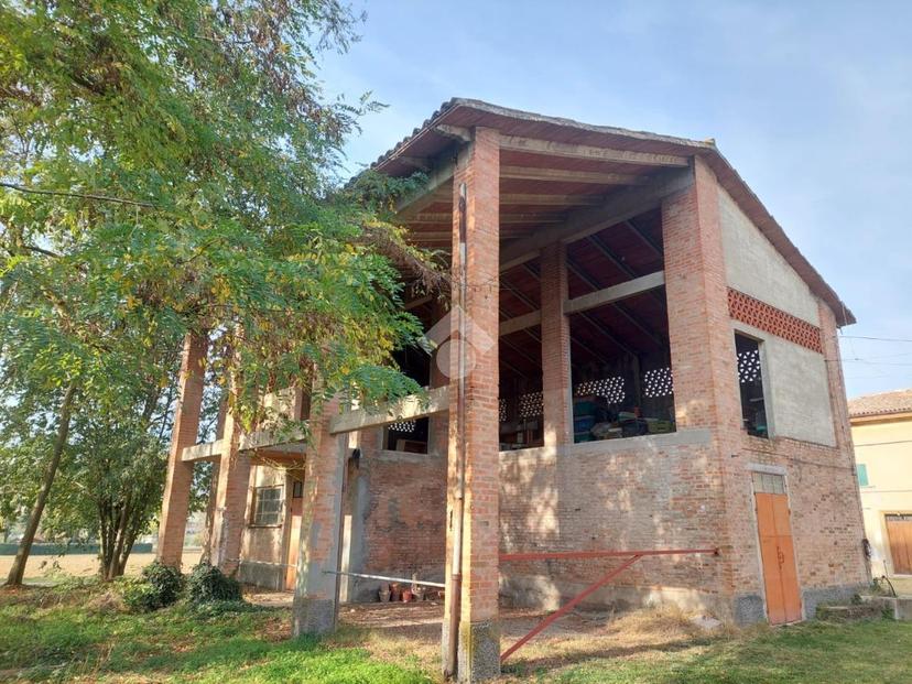 Casa indipendente in Via Stiore 9, Valsamoggia
