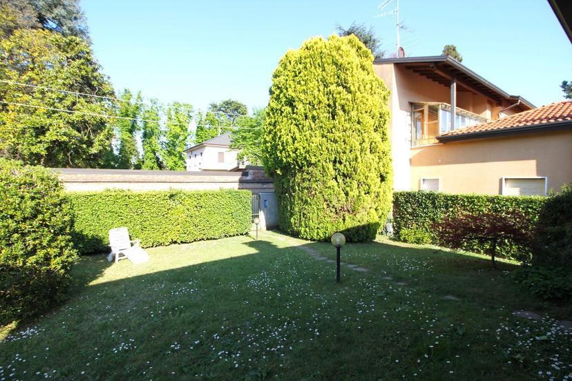 Villa in Via Madonnina 11, San Giorgio su Legnano — foto 3 di 5
