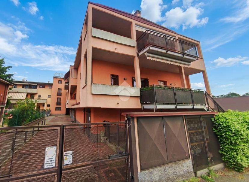 Trilocale in Via Fratelli Bandiera 15, Peschiera Borromeo — foto 2 di 5