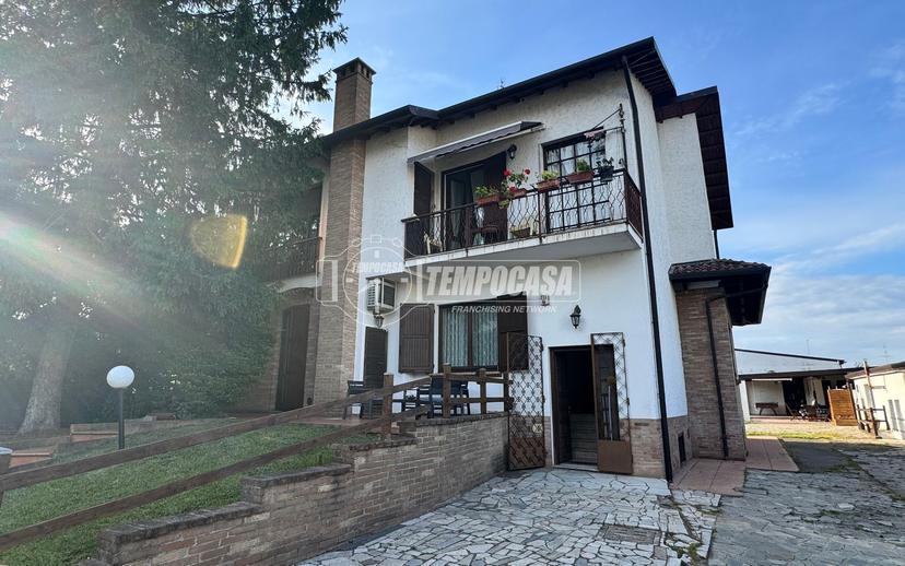 Villa a schiera in Via Don Luigi Sturzo 32, Arluno — foto 3 di 5