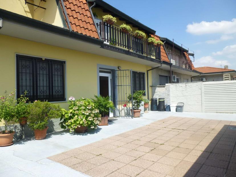 Porzione di villa, Busto Garolfo — foto 4 di 5