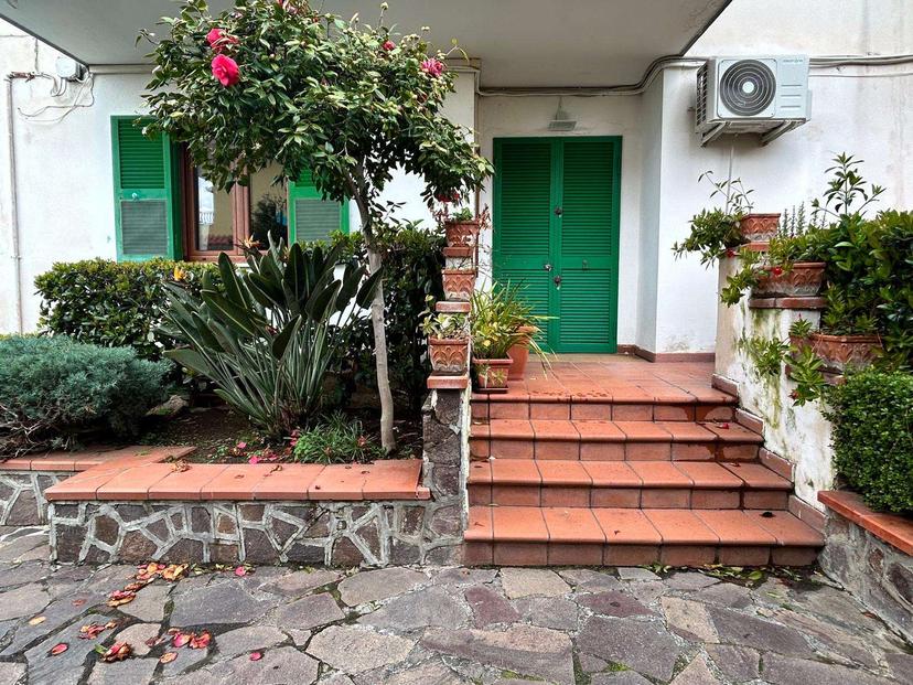 Villa a schiera in Via Curtoli 41, Torre del Greco — foto 4 di 5