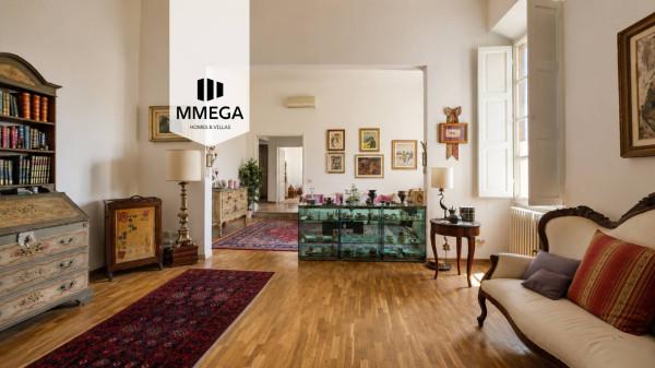Appartamento in Borgo degli Albizi 10, Firenze