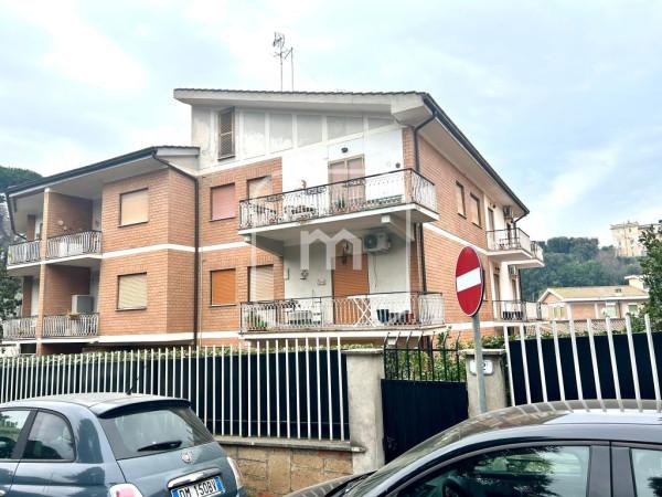 Trilocale in Via Telegono, Frascati — foto 3 di 3